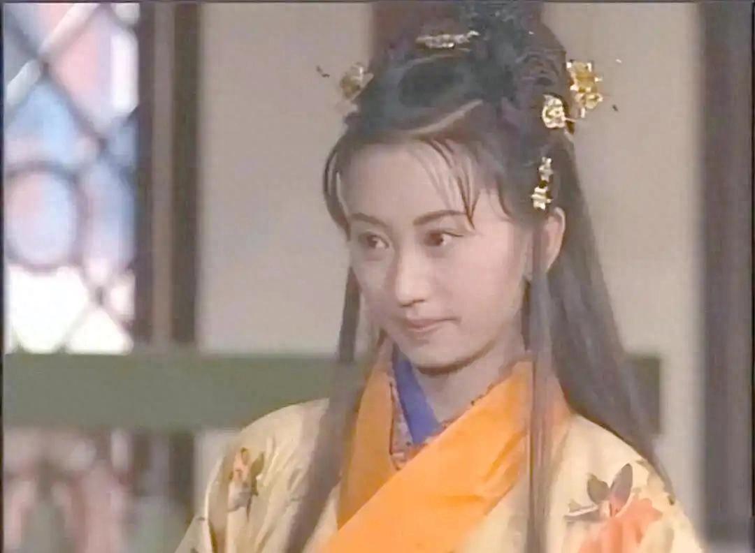 她生病后退圈了，嫁富商丈夫生一儿一女