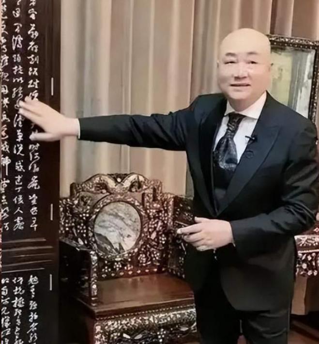 遁入空门？迟重瑞寺庙诵经，送妻后被曝皈依，百亿遗产说扔就扔