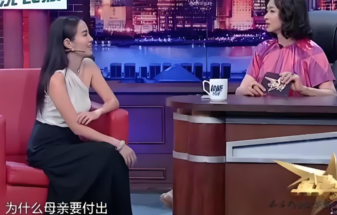 选美冠军又是学霸，才貌双全却至今未婚，46岁她转战新赛道又火了