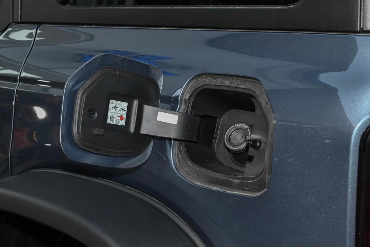 实拍26款福特烈马，标配透明底盘+全时四驱，这颜值你受得了吗？