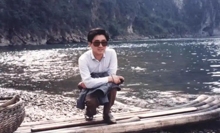 央视名嘴，57岁终得良缘，迎娶北师大教授，温婉大气气质绝佳