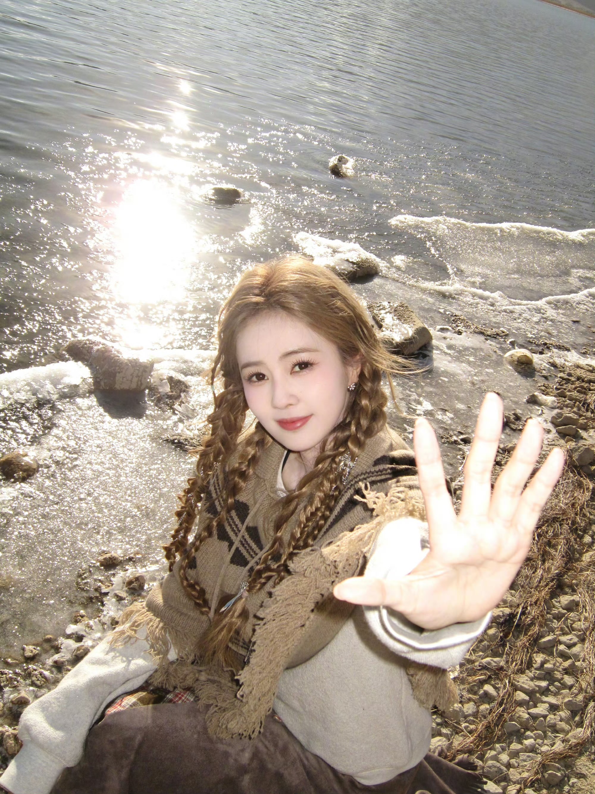 白鹿风格可塑性太强了!古装仙气飘飘,现代御姐甜妹切换自如