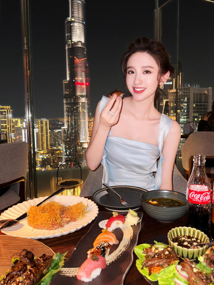 唐艺昕这身材，我给满分！张若昀真是好福气！