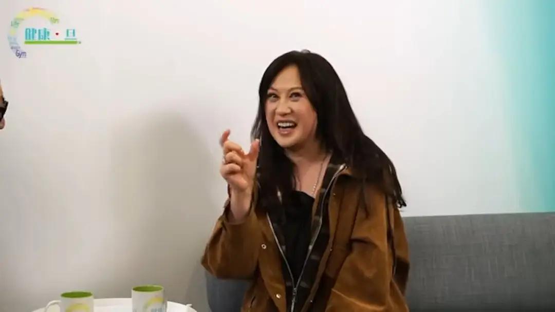 TVB女星吸烟近40年被指吸得好凶猛,成功戒烟后称像回到十八岁