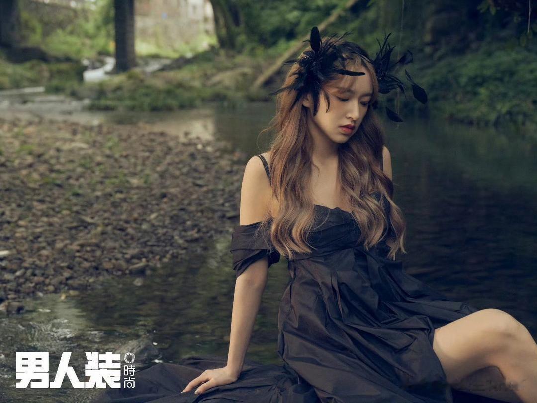 程潇《男人装》时尚大片，帅炸又美翻，这谁顶得住