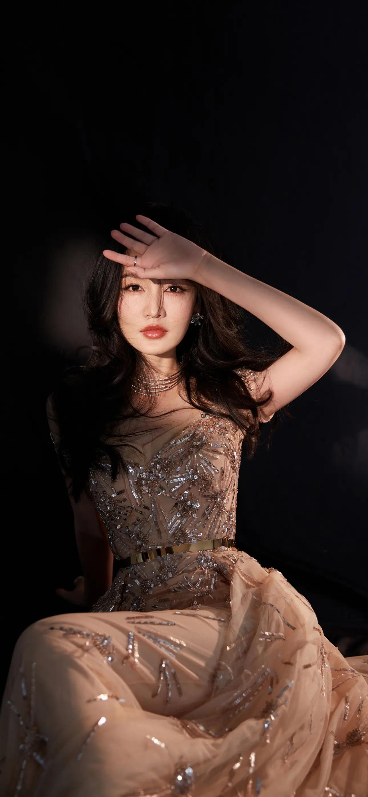 李沁。看美女，心情好