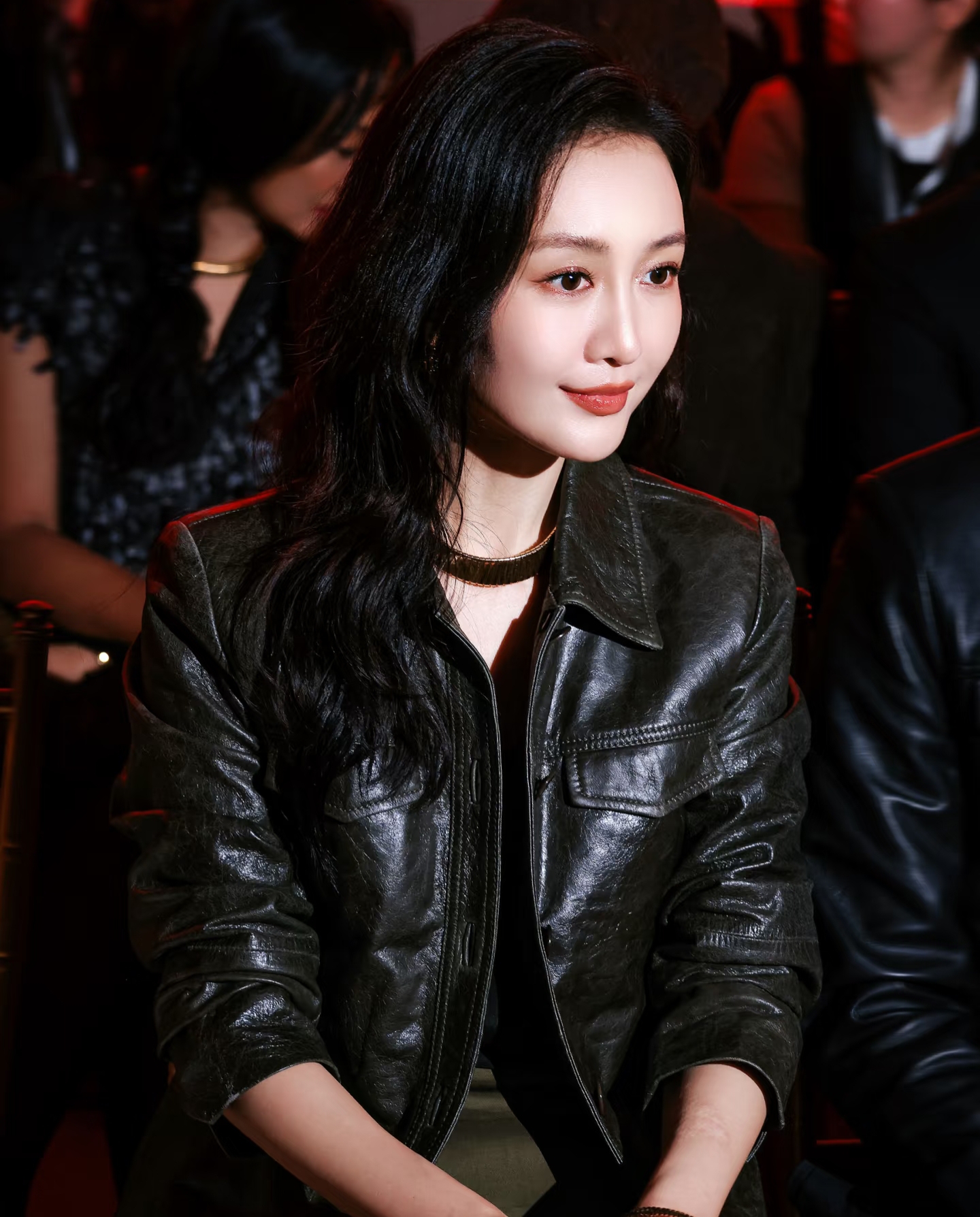 王鸥分享最新美照并配文,属于你的感觉无法复刻