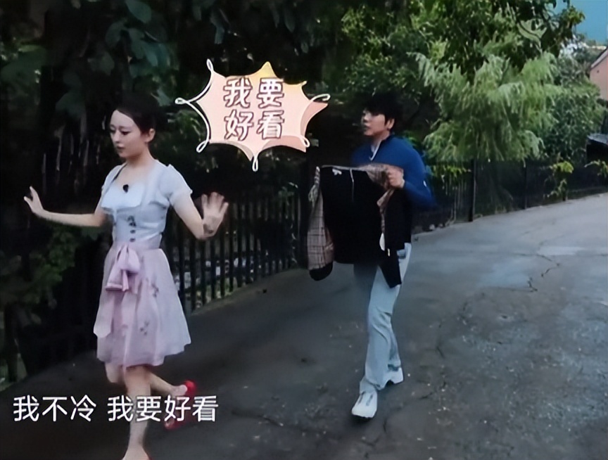 郎朗没想到，31岁混血老婆“性感出道”，却因德国一场彩排引热议
