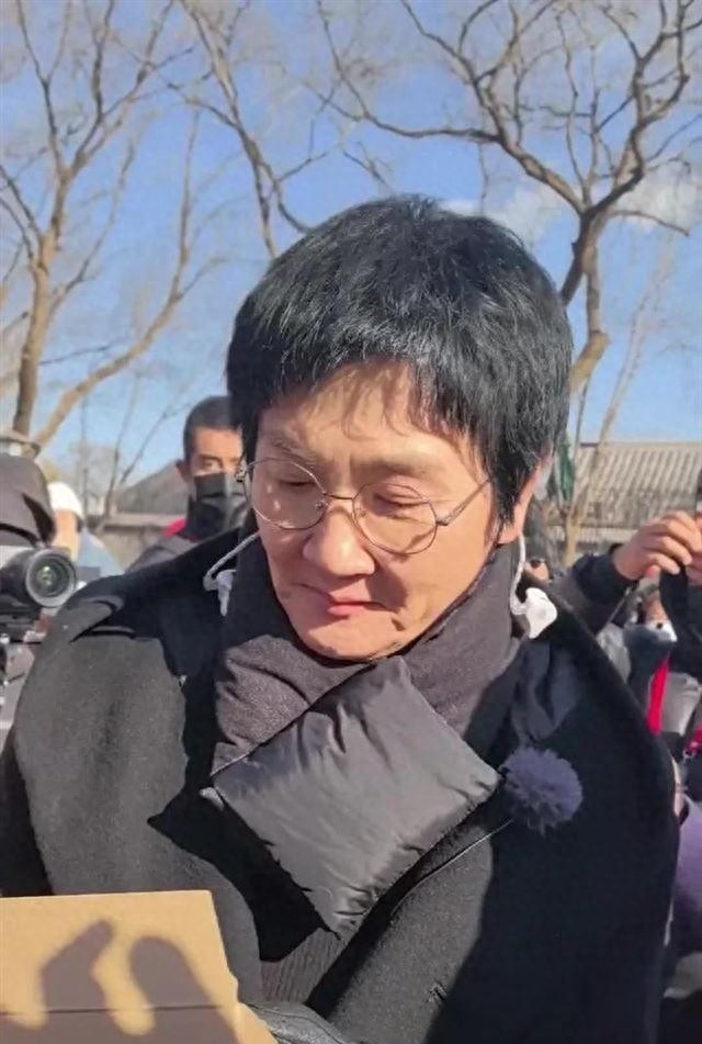 孙楠闪婚9年终散场，女儿演员梦被继母覆灭，如今下场怪不了别人