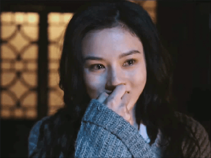 她被称为内娱最美童星，长得明艳贵气 偏偏跌入低谷现重当顶流小花