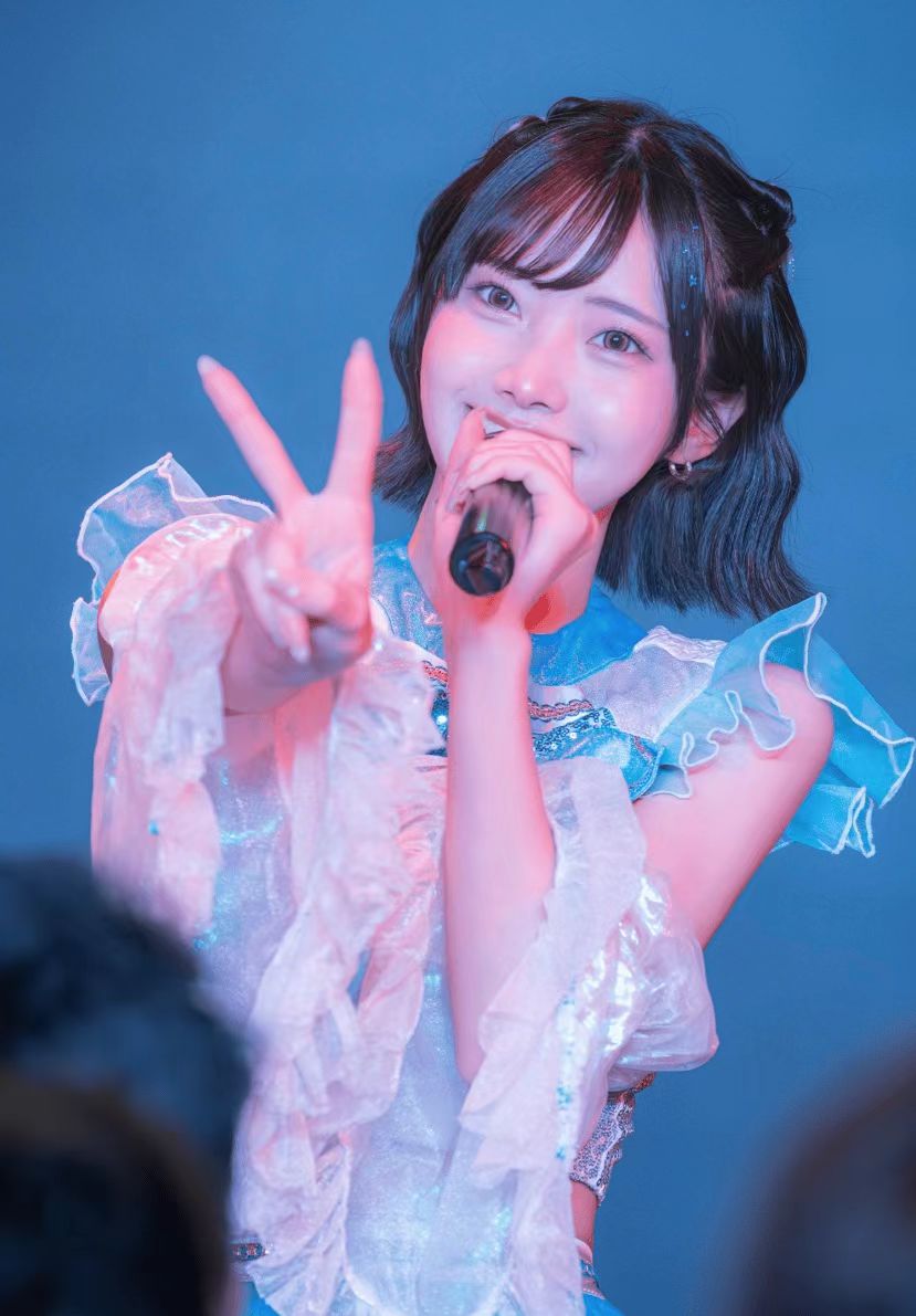 22岁日本女偶像，因长得像新垣结衣意外走红，网友盛赞：比AI还美