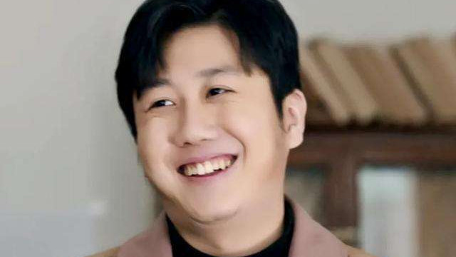 背靠张嘉益这颗大树，演了三部大爆款，30岁的姜冠南还是不成气候