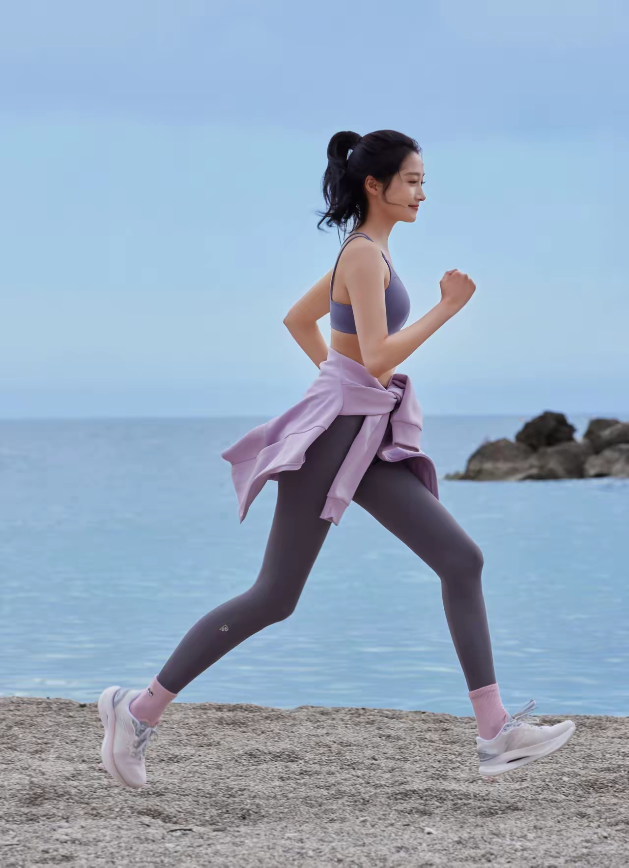 关晓彤剧组生菜减脂餐自律的关晓彤，身材一直都保持的特别好????