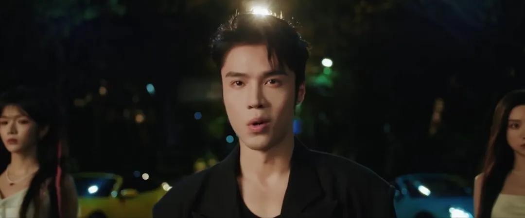 成绩亮眼！TVB男星转战内地短剧,新剧冲上热度榜前三紧随两大顶流