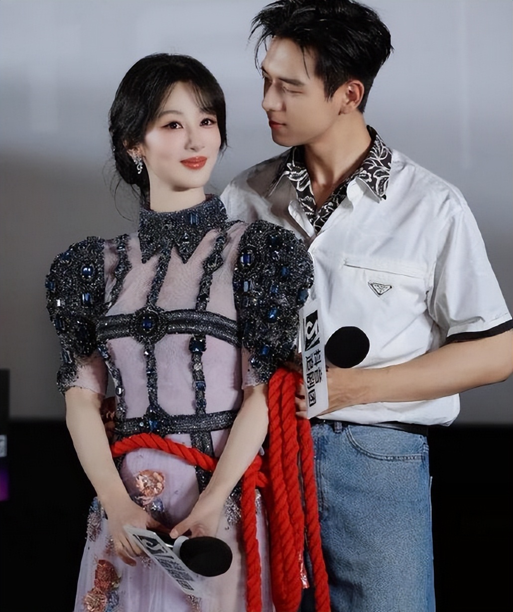 官媒亲宣,李现、杨紫同时传来喜讯,网友恭喜:终于等到这一天