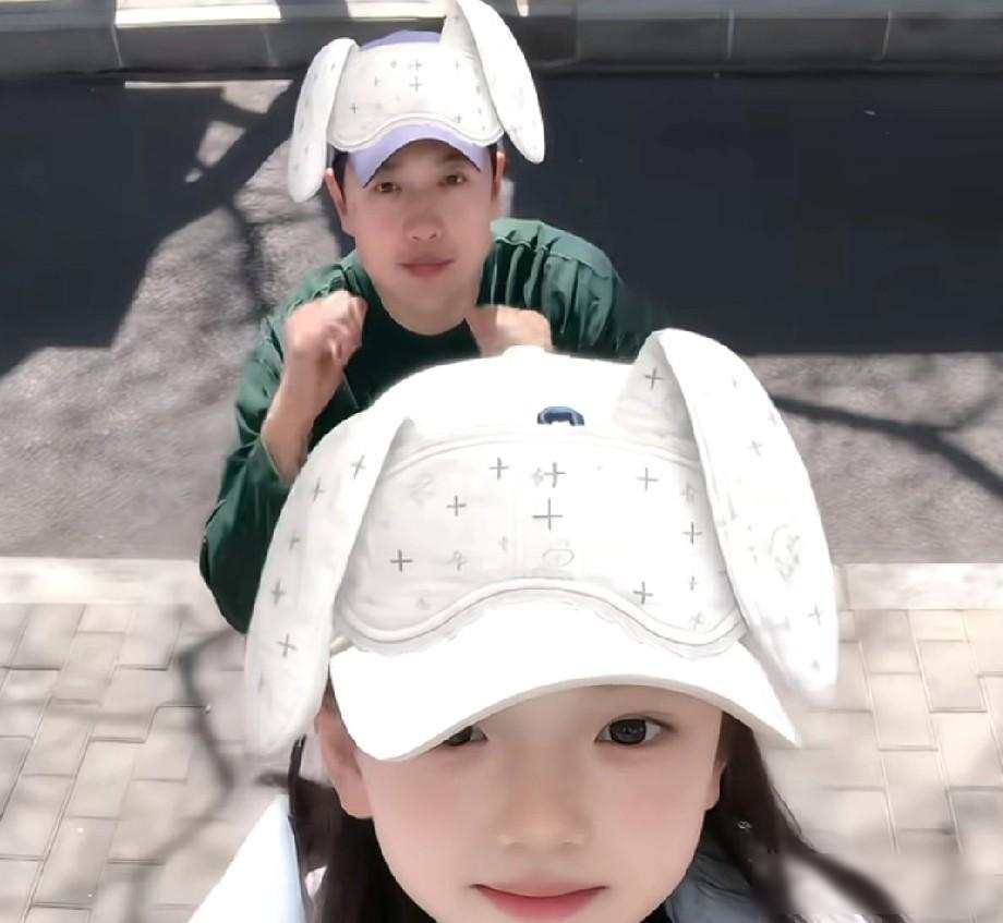 落魄后唯一的光！高云翔久违陪娃 7岁女儿酒窝笑容 治愈他所有颓废