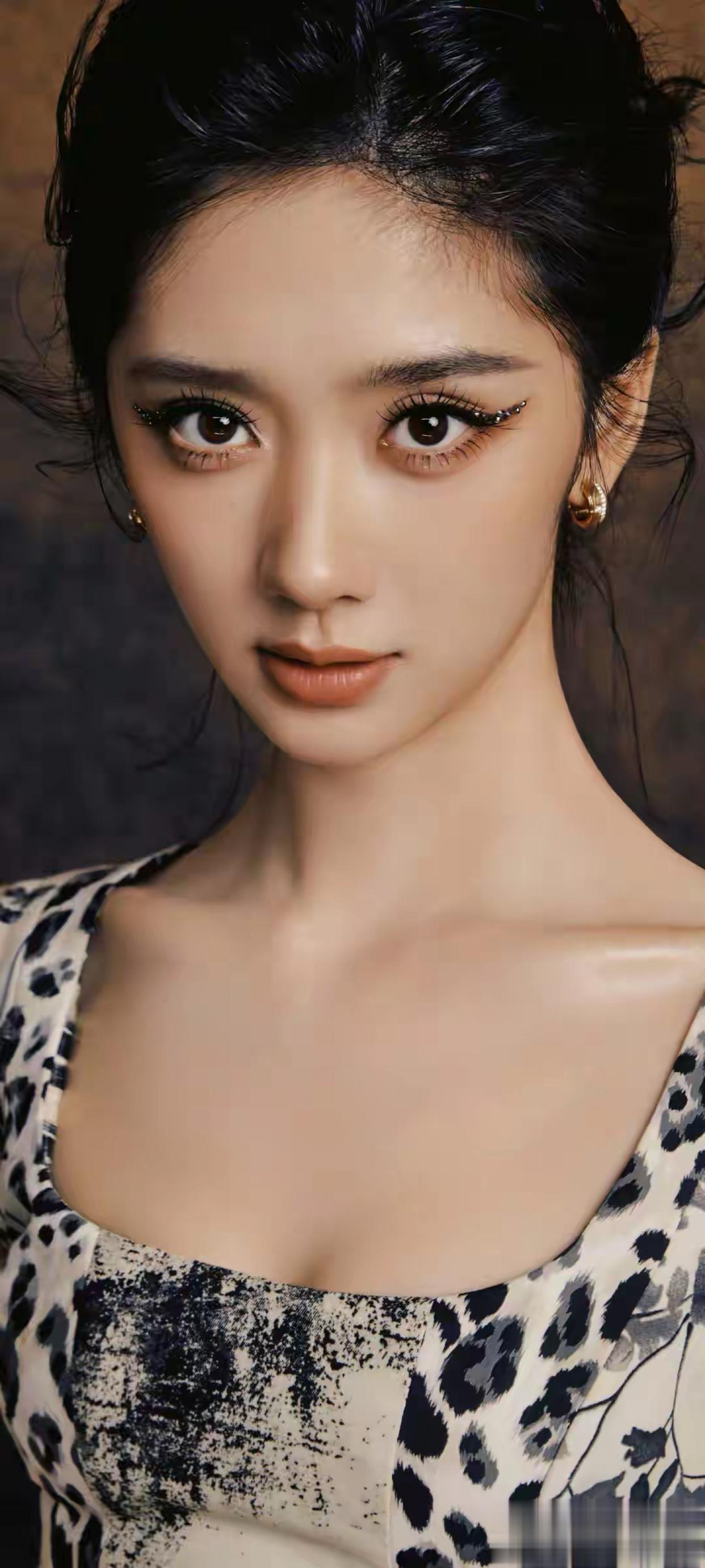 王影璐的感性写真！偶像壁纸！