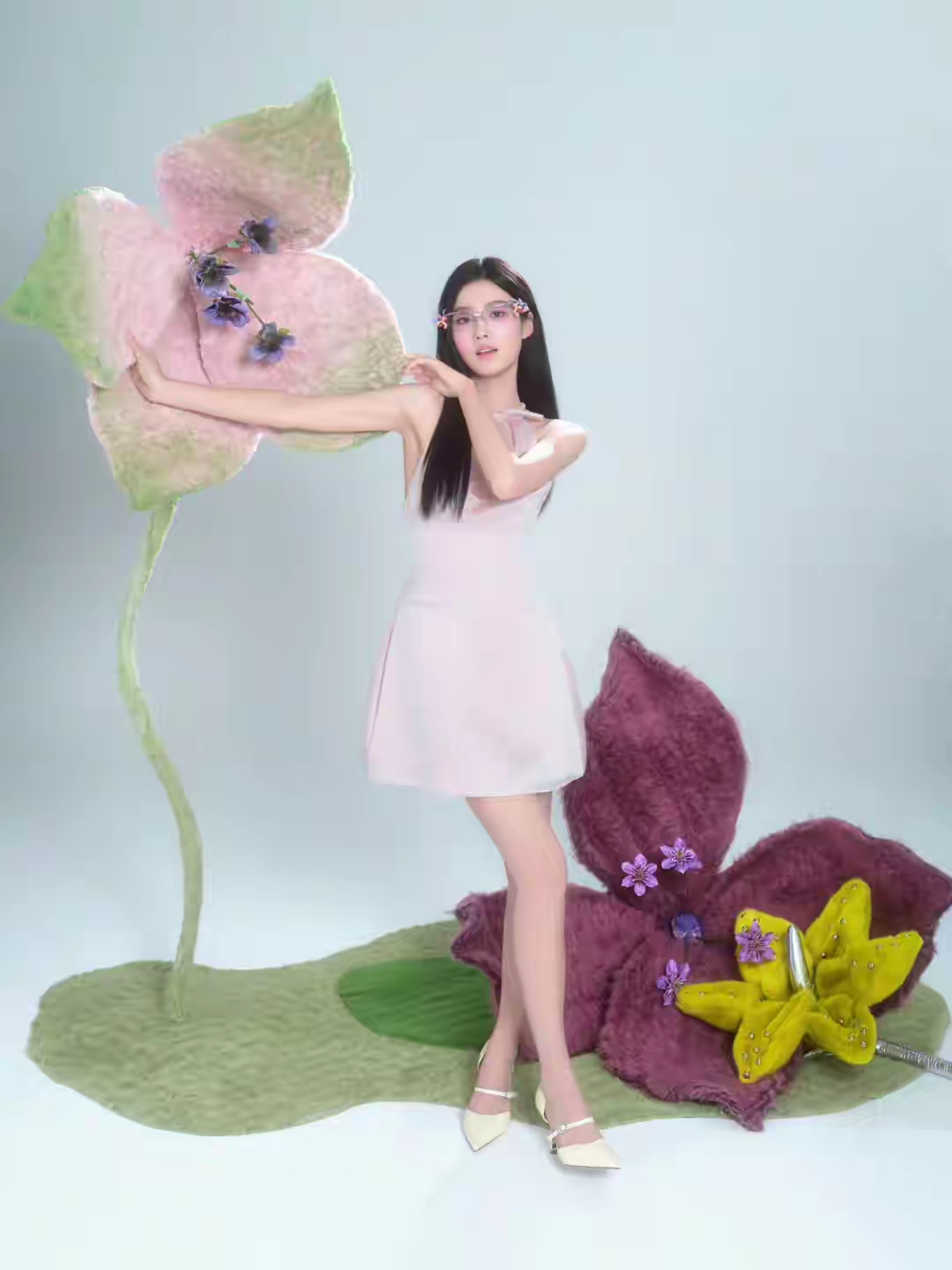 卢昱晓这造型还不赖哦