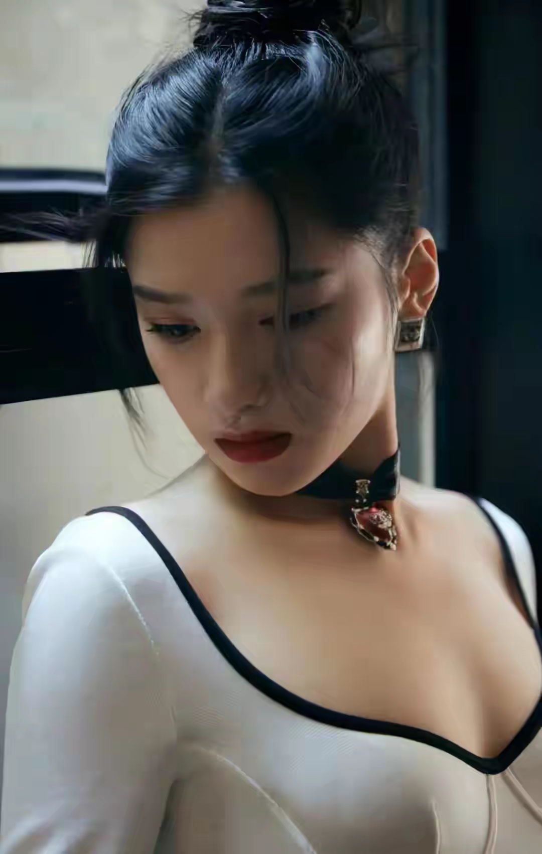 恬静优雅的温柔美人张婧仪