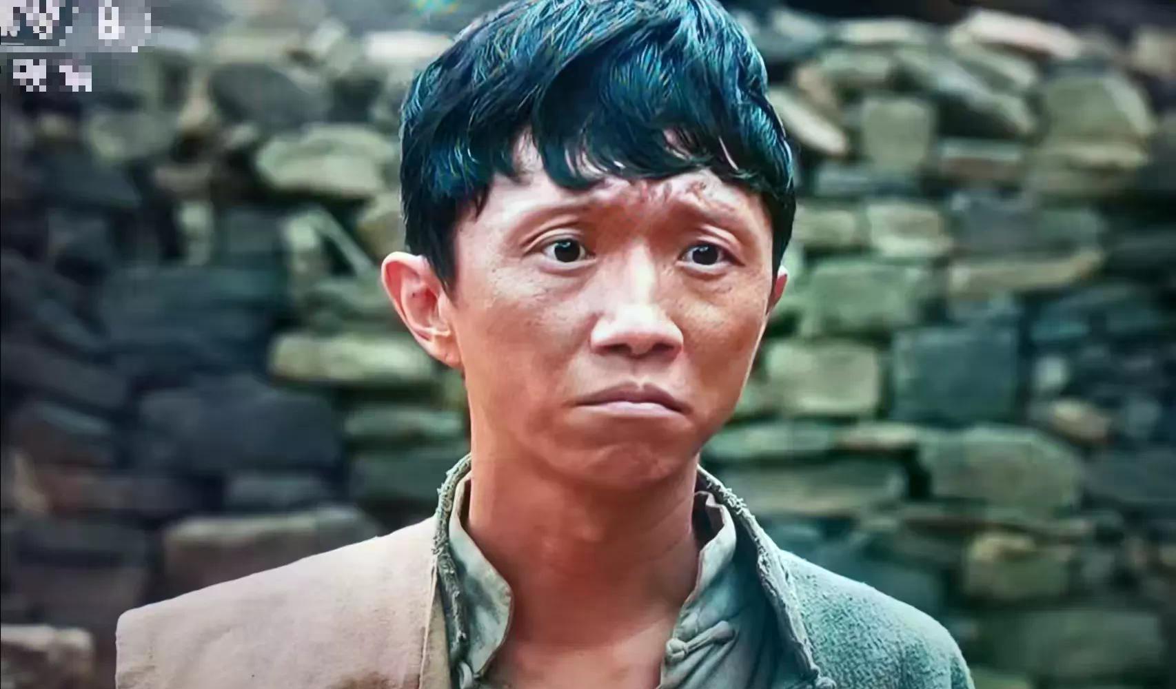 气场盖过白宇，演技不输田雨，44岁的他虽长得不帅气，却是剧抛脸