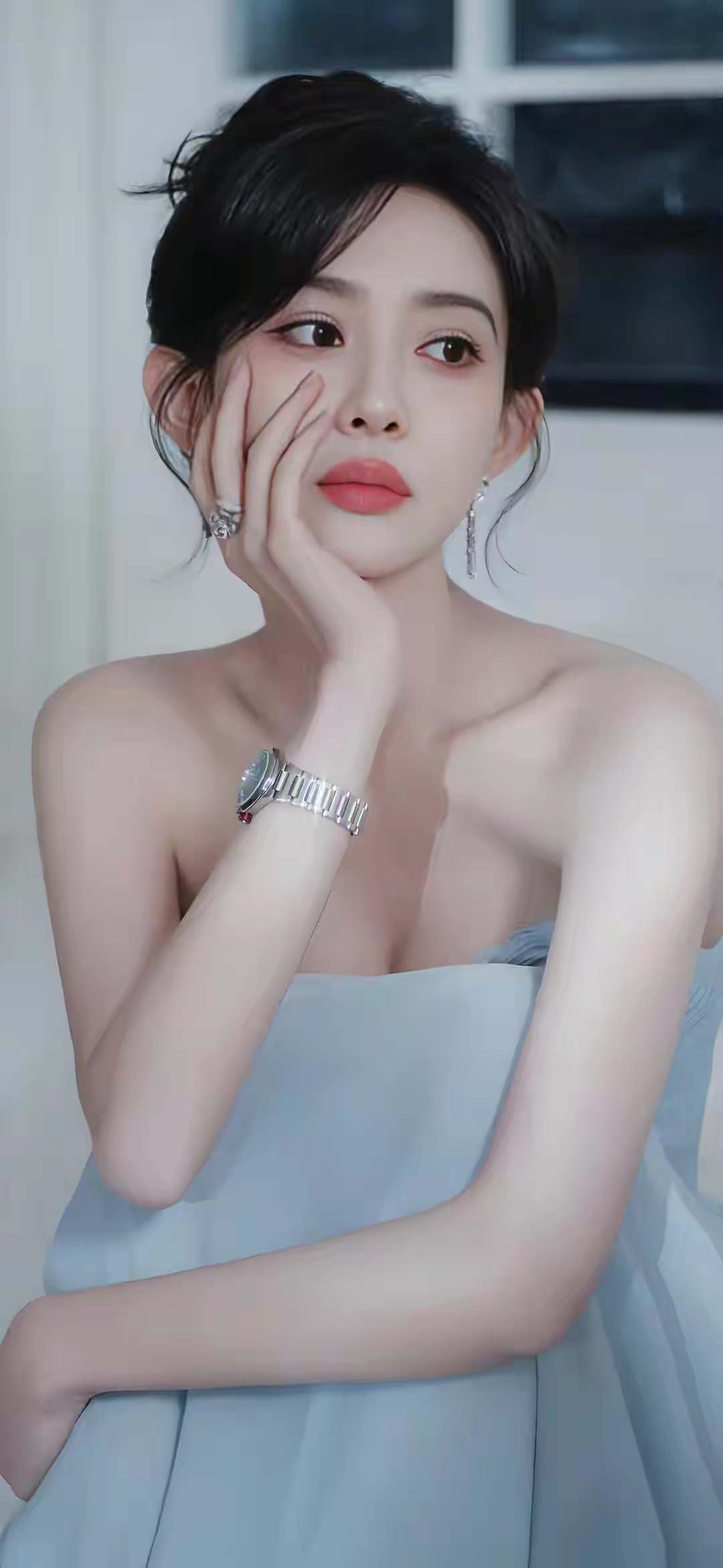 孟子义‖仙姿不染尘,清丽胜繁花