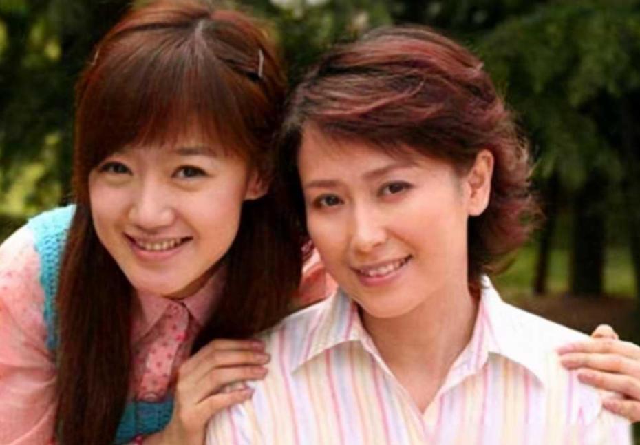 一婚丈夫嫌她太有名，二婚嫁豪门至今无子，今61岁被宠成公主