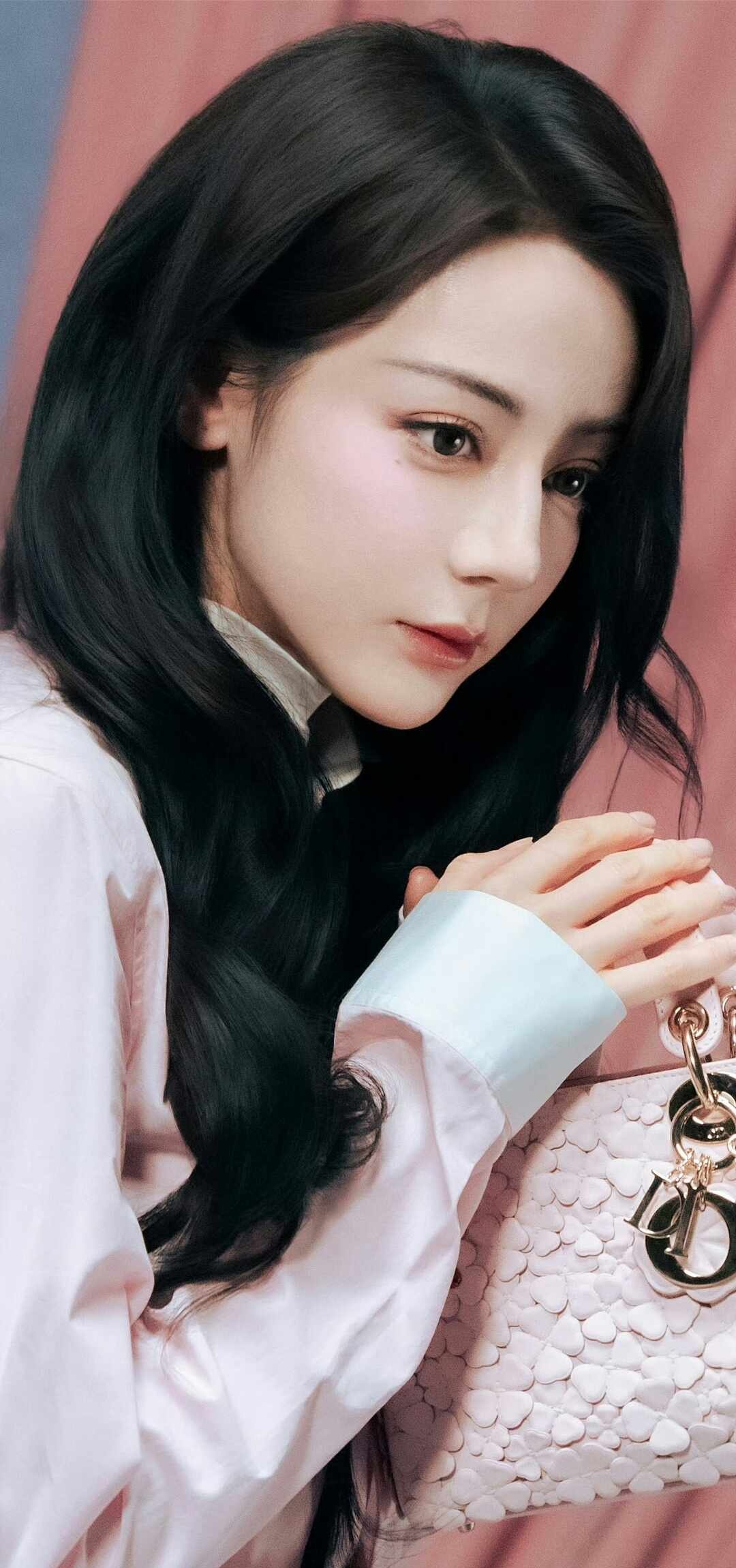 美女壁纸第5046期—迪丽热巴