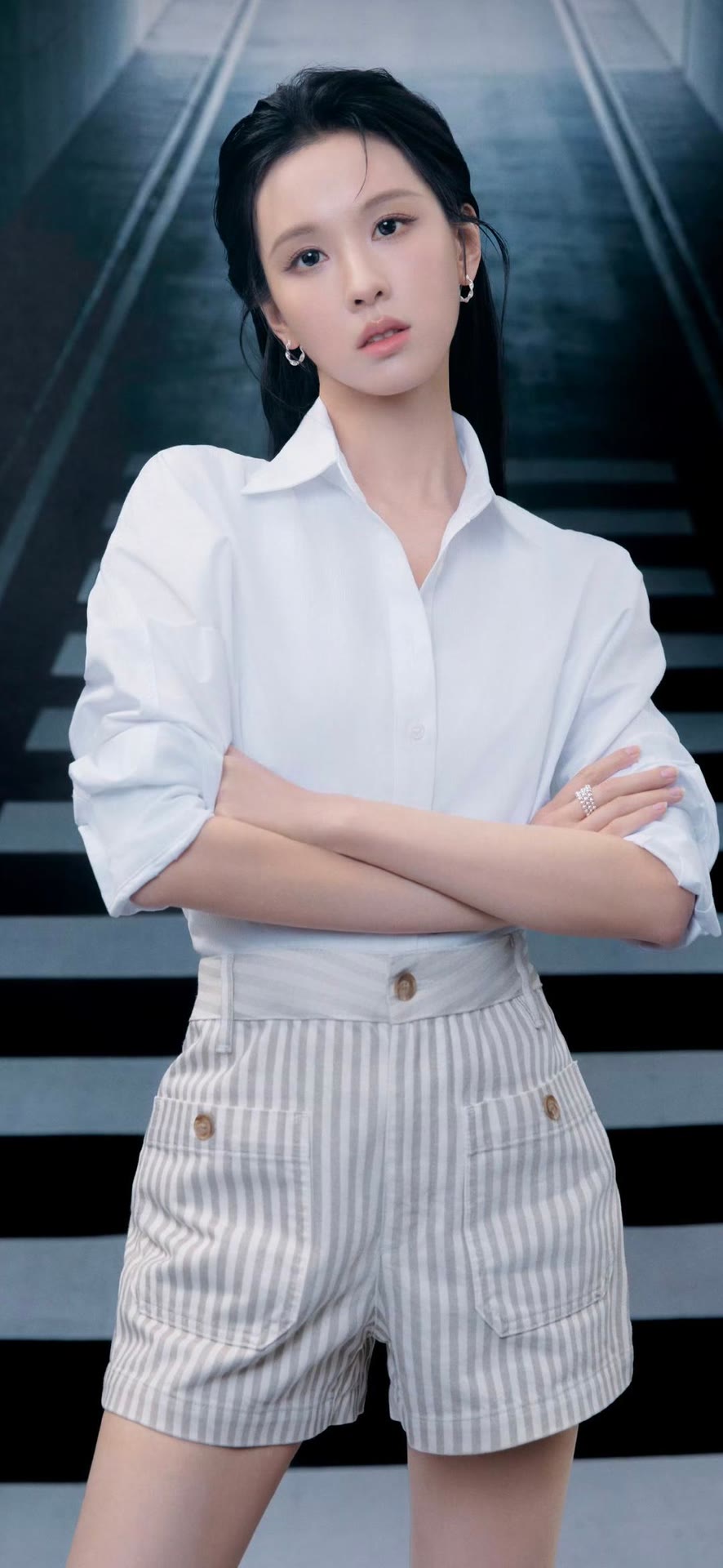 陈都灵，极品美女，身材好