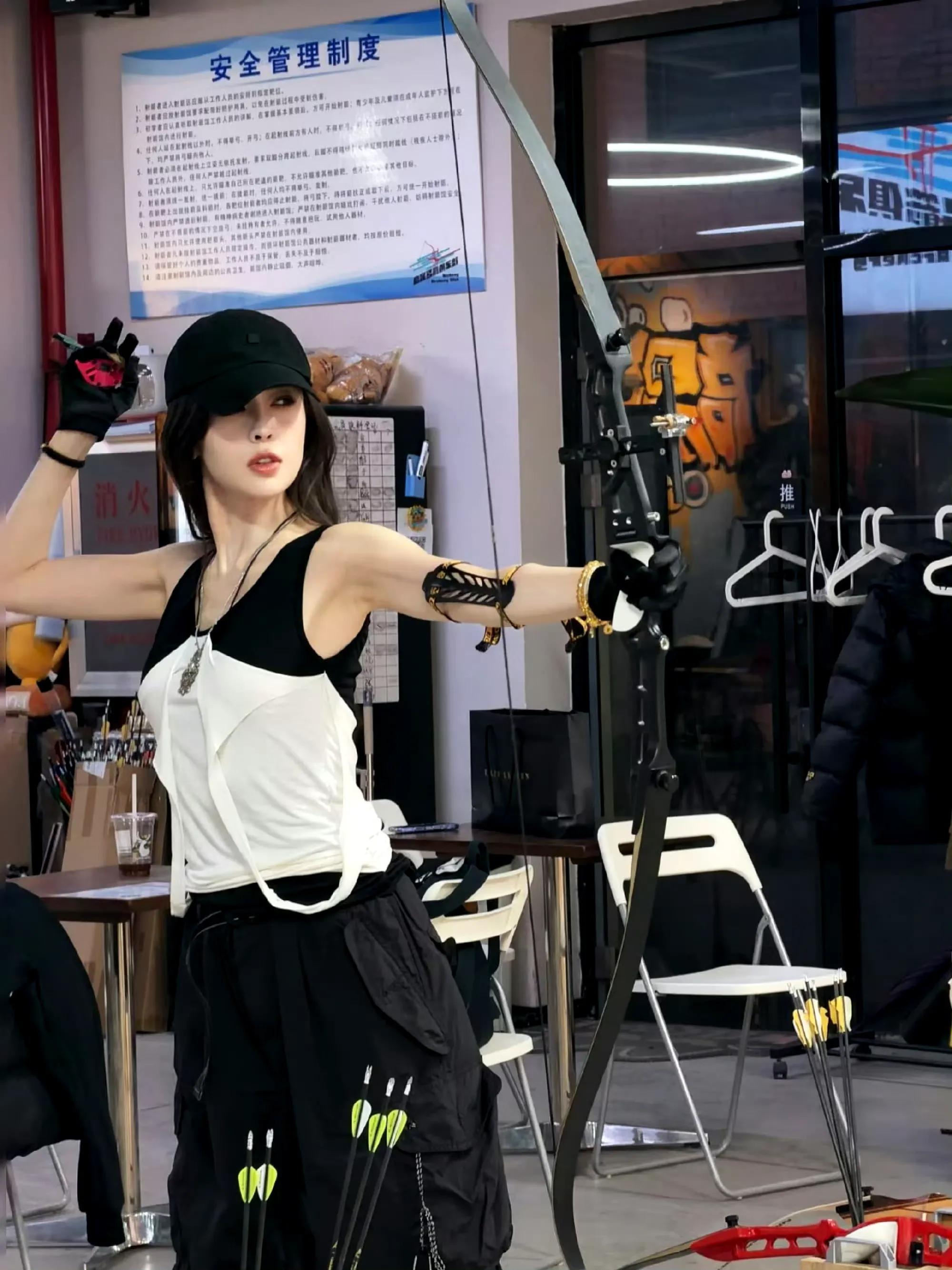 娜扎射箭美图,太飒了