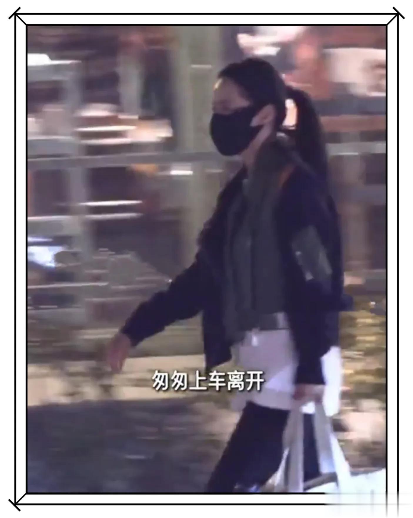 王菲俞飞鸿聚餐被偶遇，二人打扮低调，网友：两位女神像两姐妹！