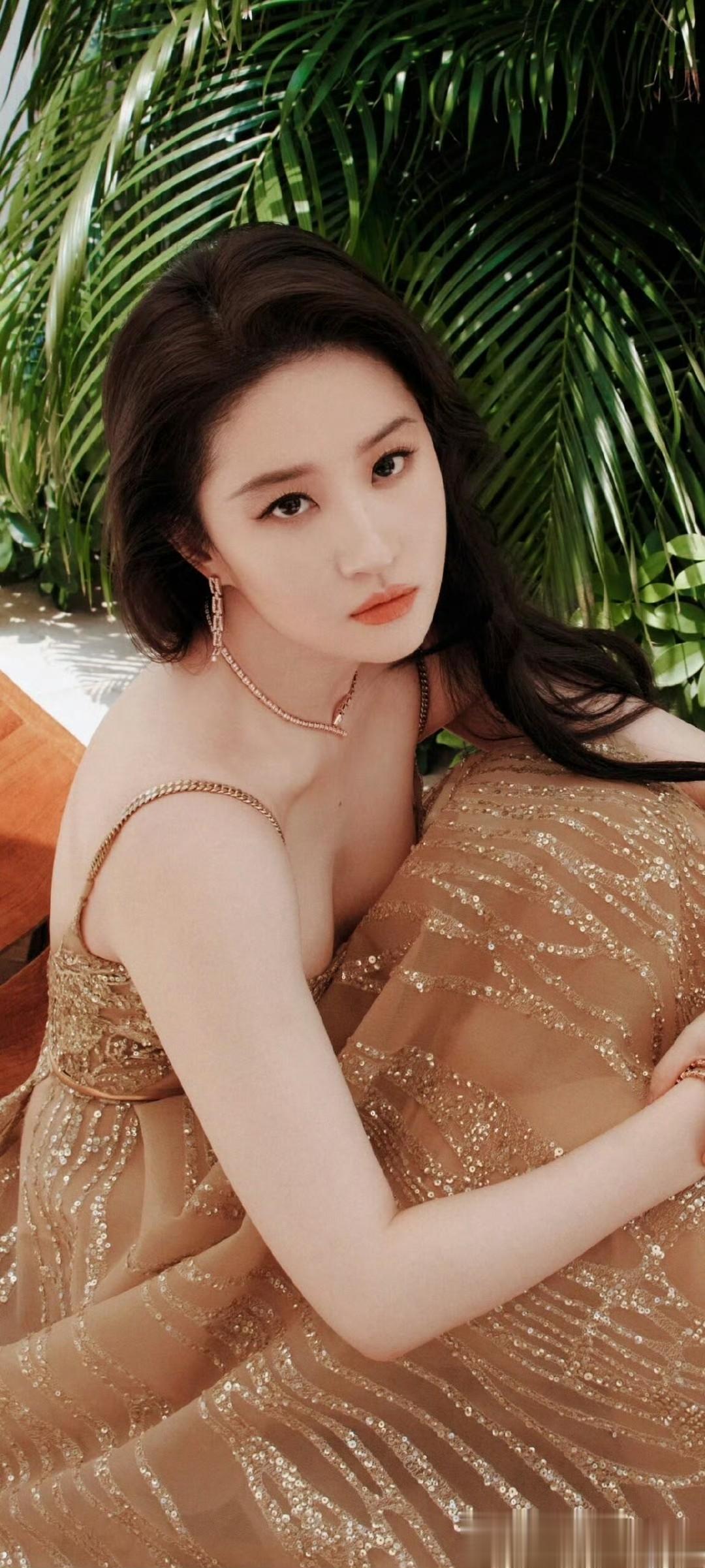 刘亦菲的唯美壁纸简直绝了,每一张都能把人迷得神魂颠倒