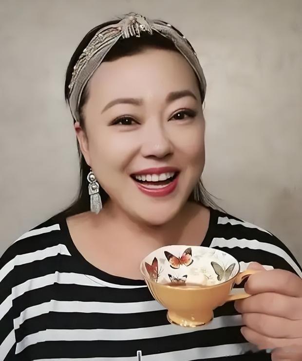 三婚三离又罹癌，曾被500位导演联合封杀，55岁的她现状如何