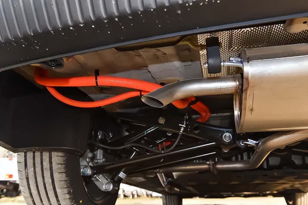 上市12天交付破万，10万级MPV突然爆火，到底戳中了谁？