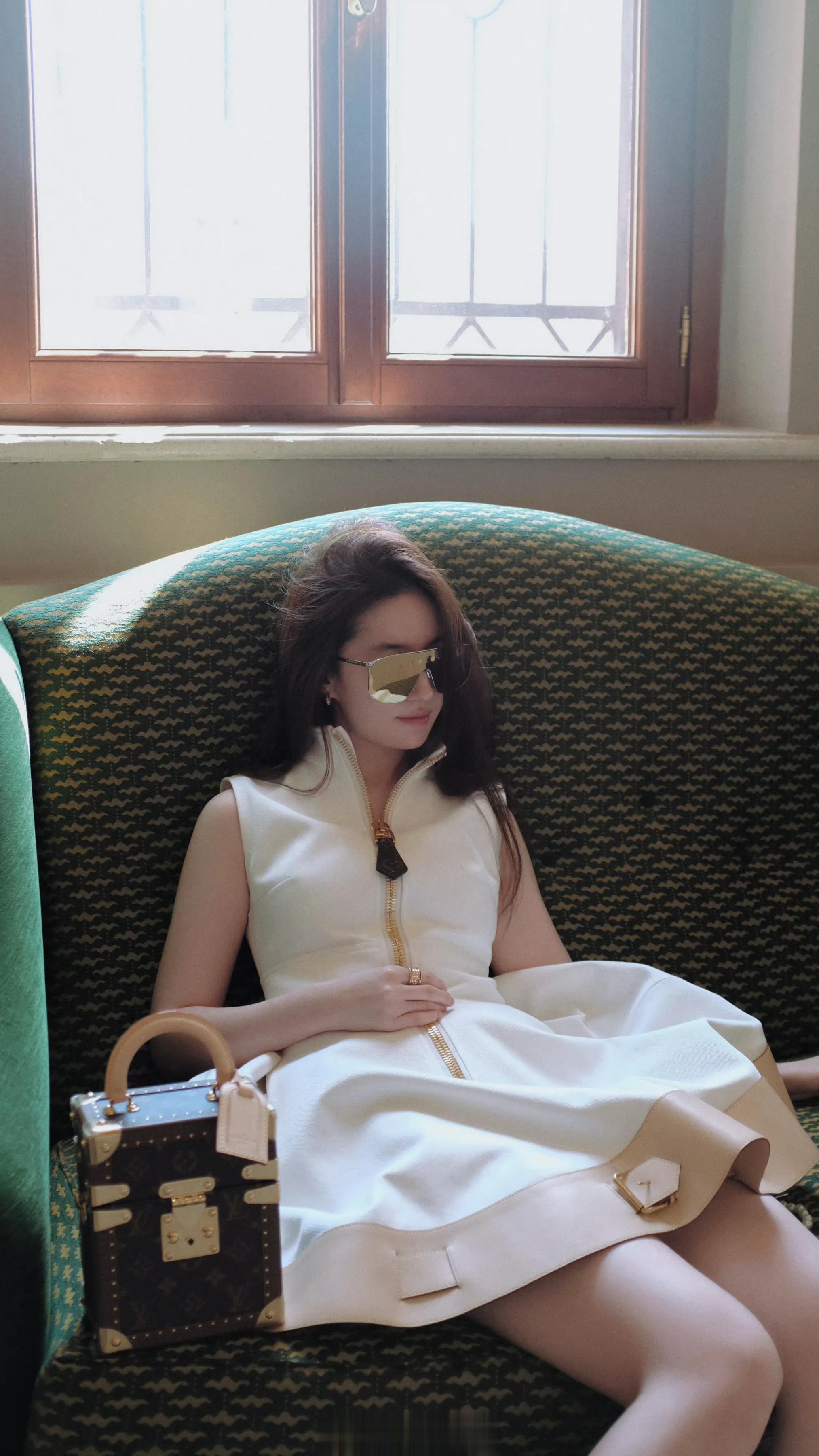 刘亦菲腿怎么这么白？