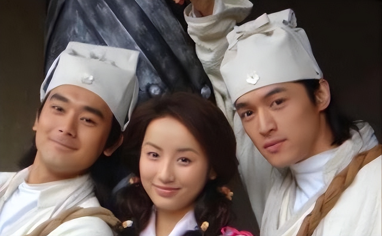 拒绝胡歌和霍建华示爱，最后只用15天就嫁给别人，她真的幸福吗？