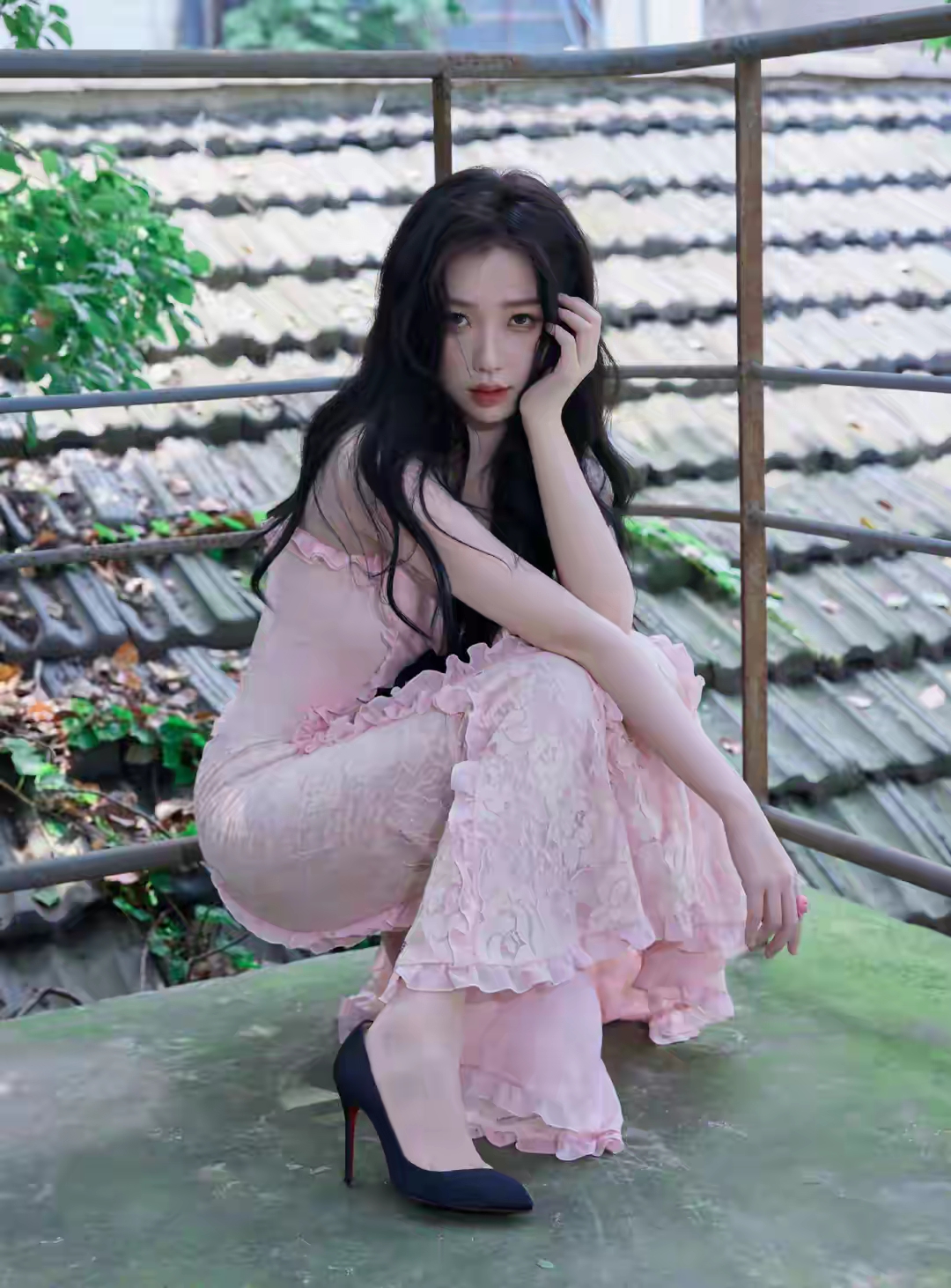 虞书欣——颜值在线，身材苗条曼妙，真的太爱了！