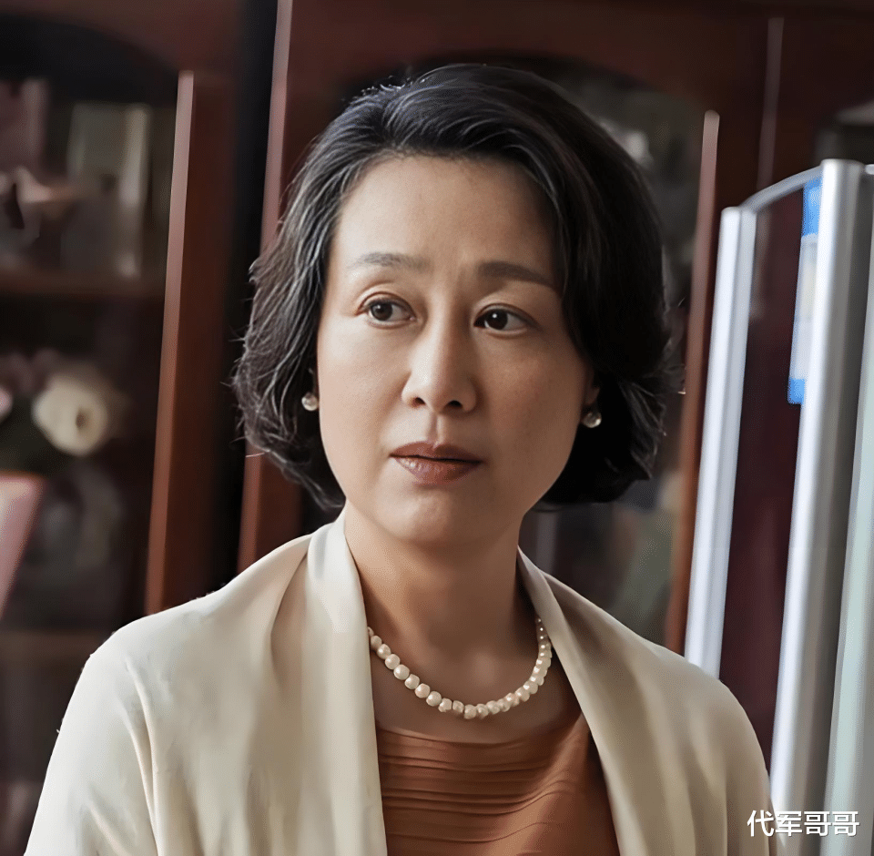 63岁吴玉芳近况曝光！嫁乒乓冠军隐退生两女，恩爱38年幸福美满