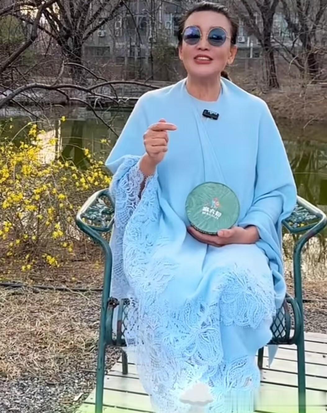 小菲筱梅低调为小宝办满月宴！筱梅的话有深意！兰姐不提小孙子！