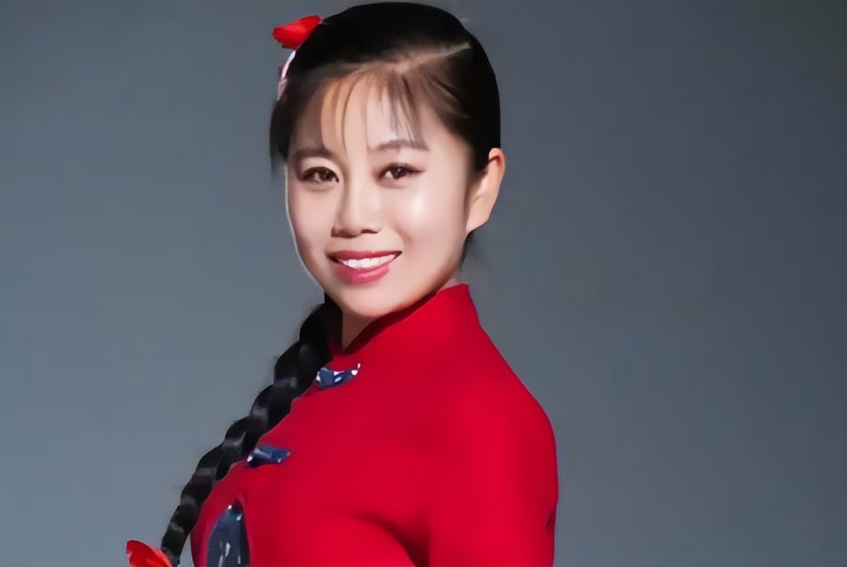 花120万上星光大道，淘汰后负债40万，如今她的境遇却令人唏嘘