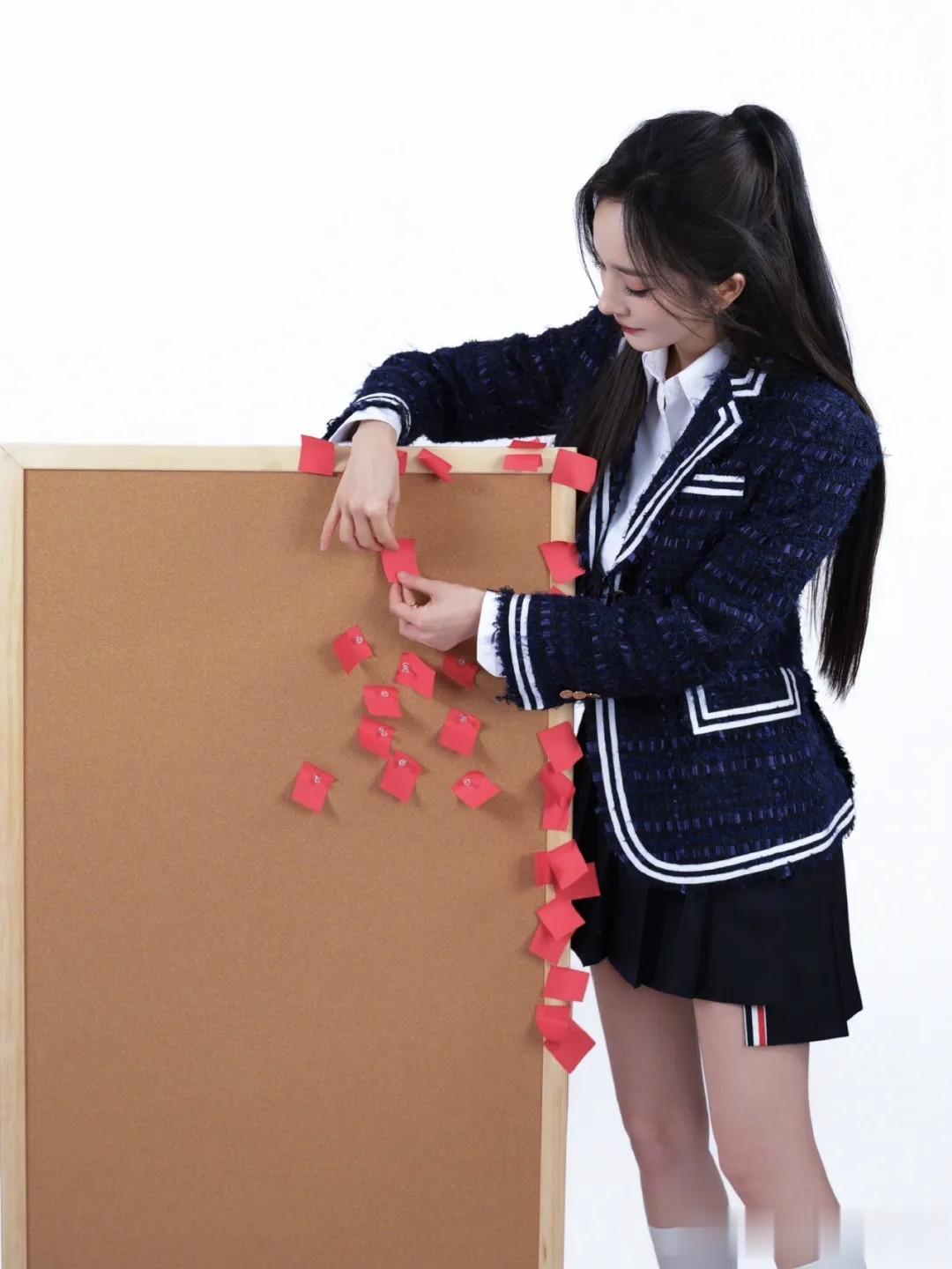 杨幂小腿白袜 学姐风