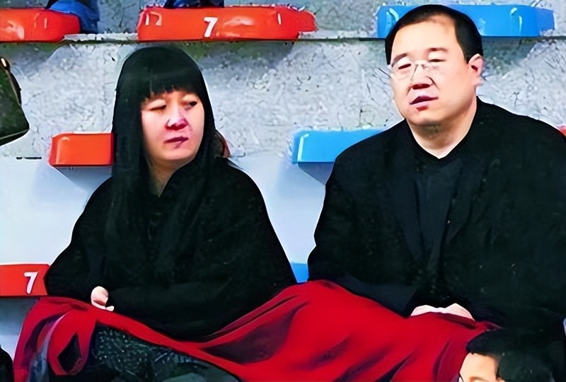 英达：与妻子跨国分居10年培养一双冰球儿女，儿子改行让他烦恼