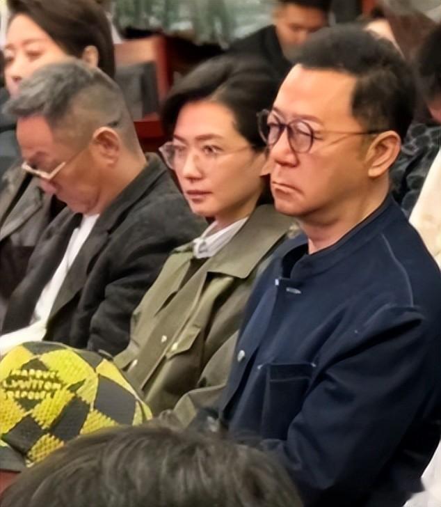 国话发布会，张歆艺下巴歪，宋佳瘦到面颊凹陷，素颜的万茜好惊艳