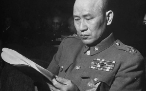 白崇禧为什么看不上蒋介石？败局已定之时，蒋介石竟然让白崇禧秘密暗杀一位元老