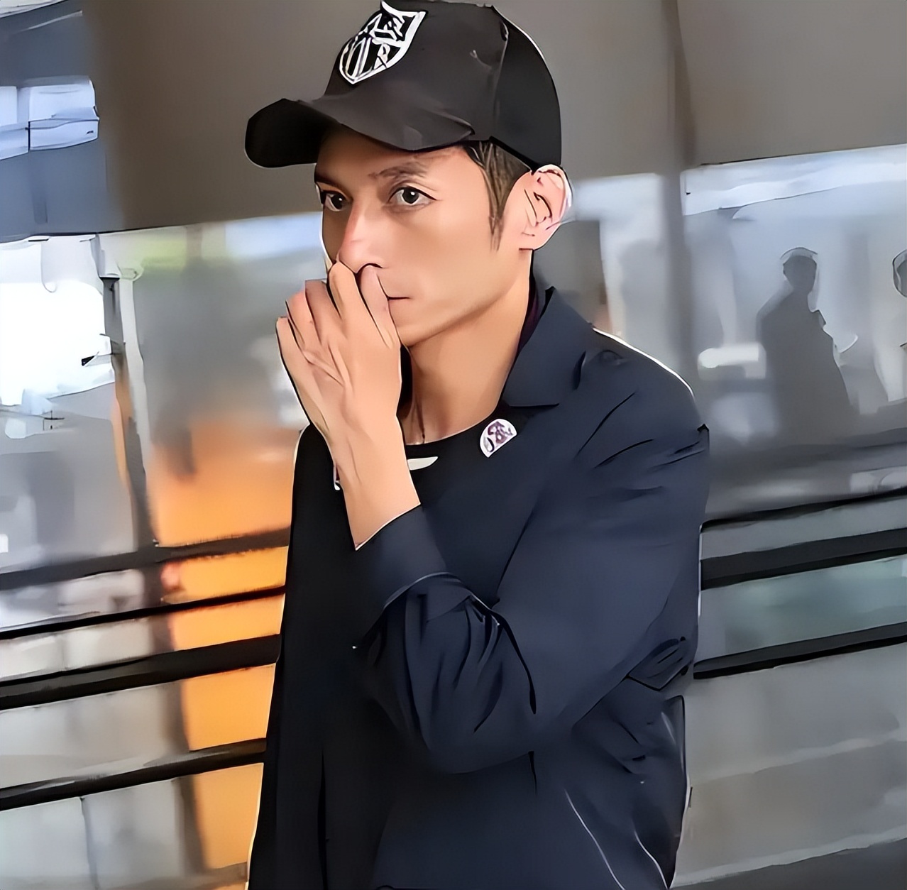 从主持人到\精神病\，49岁无妻无子的李维嘉，给不婚人士提了个醒