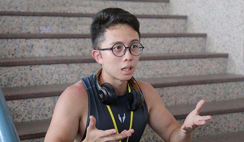 钱再多有什么用？红极一时的孙鹏夫妇，为了“魔头”儿子操碎了心