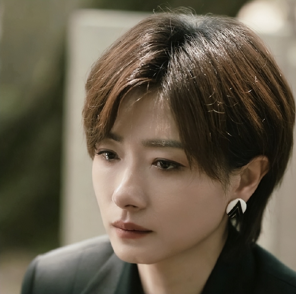 她因太漂亮被导演看中，拒绝后遭“雪藏”，合作胡歌后才翻红