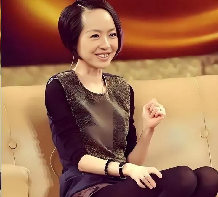 纸片人鲁豫胖了，全网都在猜她恋爱了，可真相没人提。