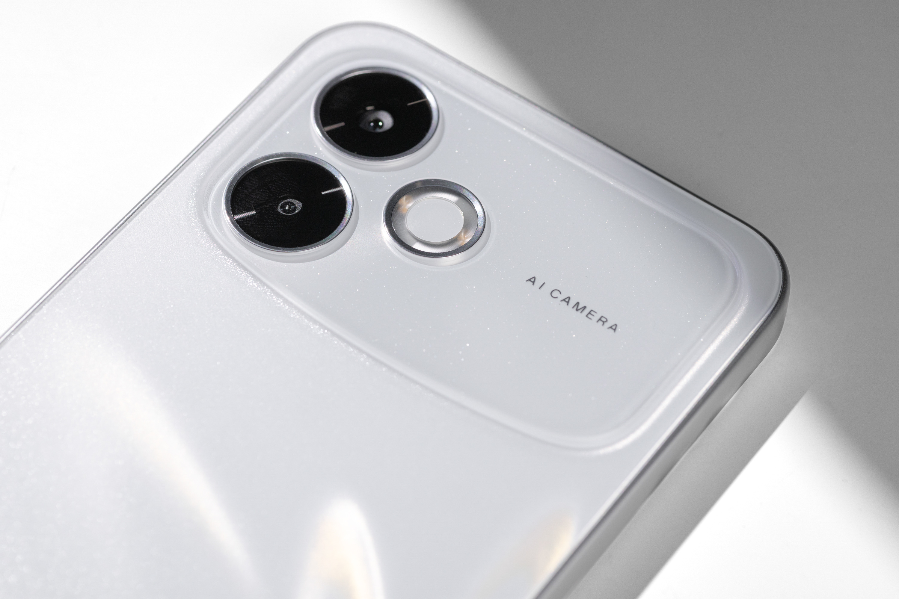顏值出眾 流暢耐用 OPPO A6s Pro好運蓮蓮圖賞