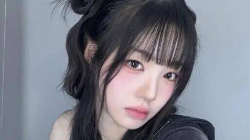 18岁女团成员身形过瘦引担忧：她的腿看起来一折就会断