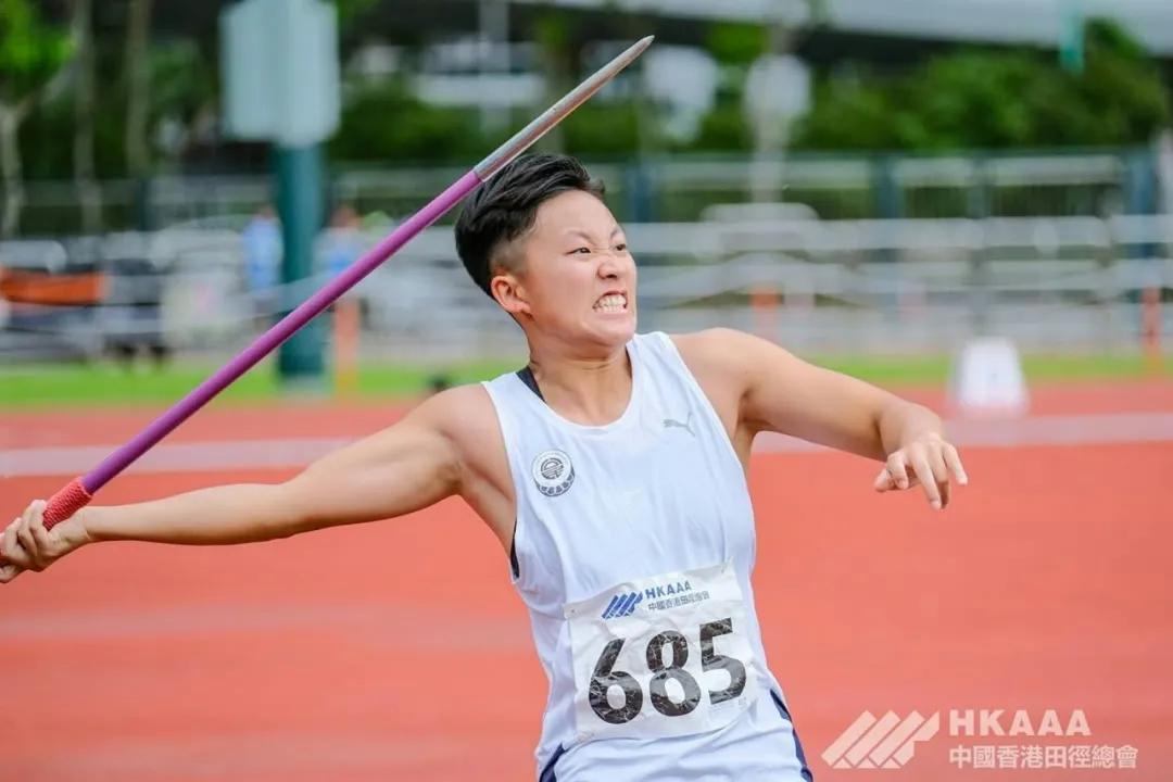 TVB女艺人新剧反串14岁高成彬爆红,戏外是港大犯罪学硕士学霸